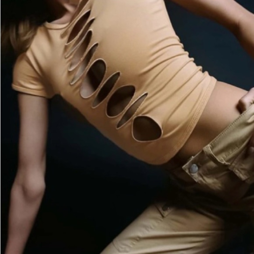 💥PRICE DROP💥 The Cut-Out Top